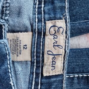 Earl Jeans